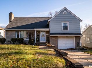 4130 N Hawthorne Pl, Peoria, IL 61614