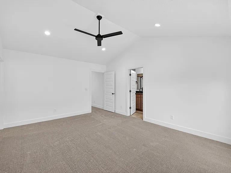 2209 W Swift Fox Dr — Photo 15