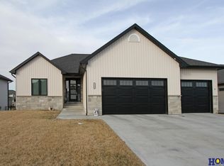 1113 Annabel Ave, Hickman, NE 68372