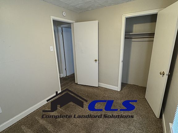 3rd image of 1739 Woodlawn Ave