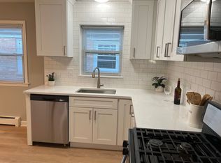 8614 W Berwyn Ave #3N, Chicago, IL 60656