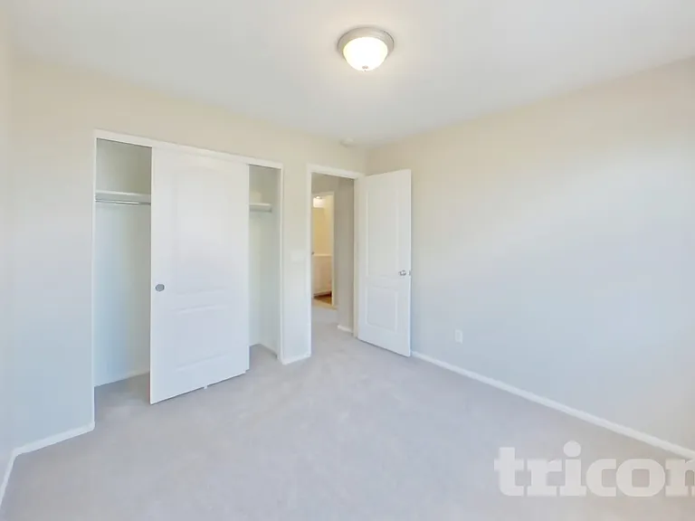 42065 W Sunland Dr — Photo 9