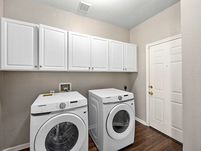 15823 Stiller Park Dr — Photo 15