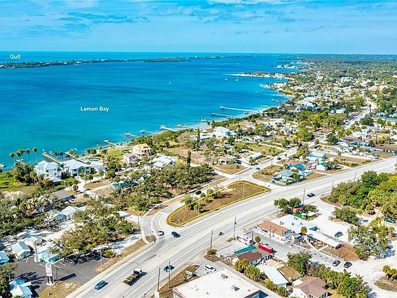 4th image of 800 S McCall Rd