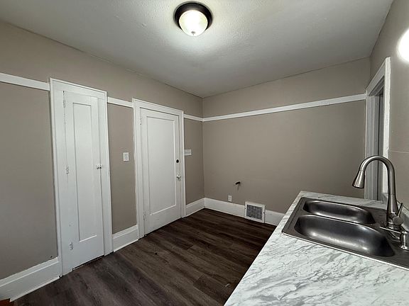 4th image of 2813 N 49th St Unit 2815-1