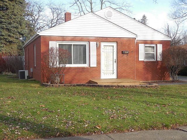 1st image of 2123 Midway Dr