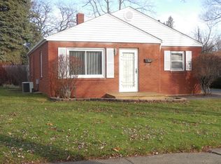 2123 Midway Dr, Rockford, IL 61103