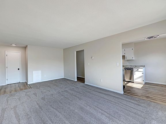 5th image of 2510 7th Ave E #2514-06