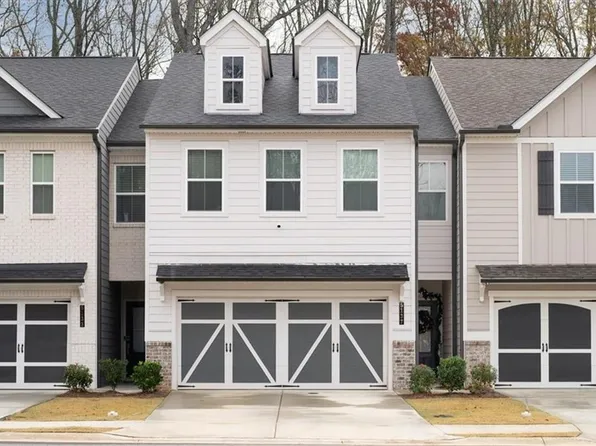 5137 Sidney Square Dr, Flowery Branch, GA 30542