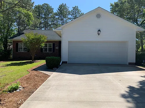 1455 Longleaf Dr E Photo 1