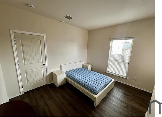 10922 Airmen Dr — Photo 13