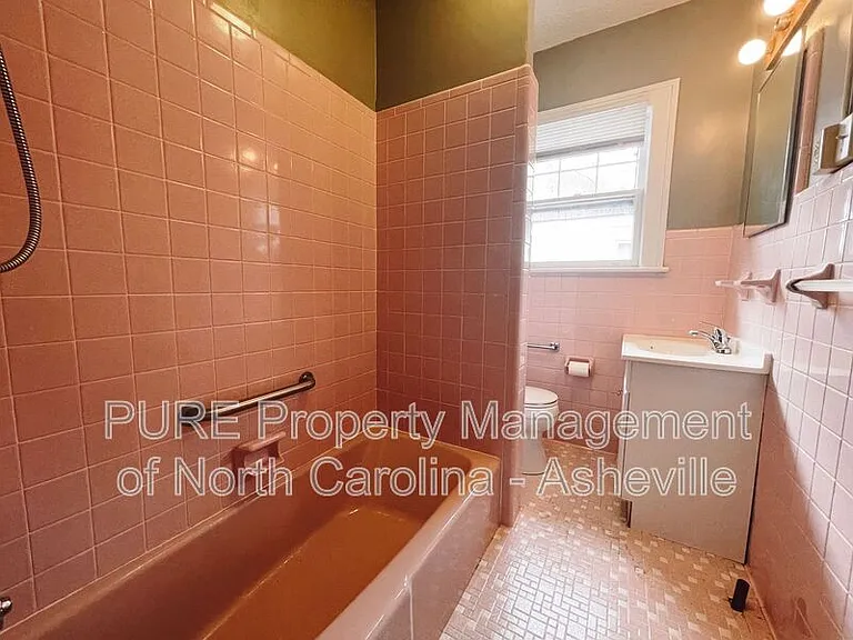 21 Vermont Ave #1 — Photo 11