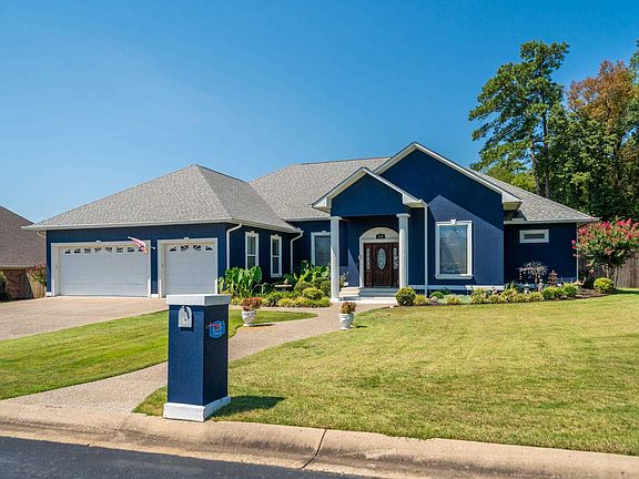 2nd image of 195 Chinook Dr