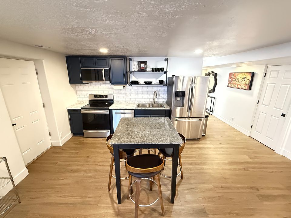 1st image of 15095 S Alder Glen Ln