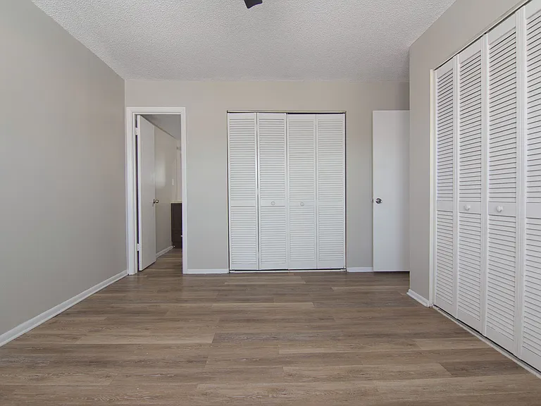 1424 Holden Ave #C — Photo 8
