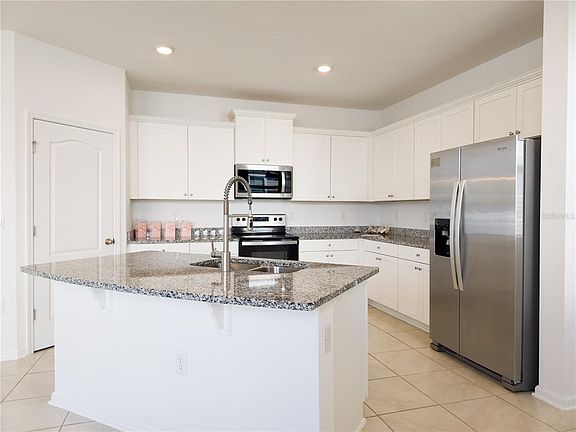 4th image of 113 Redbud Rd