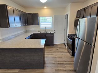 5425 Valley Dr UNIT 1, Bettendorf, IA 52722