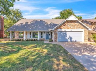 714 Pine Oak Dr, Edmond, OK 73034