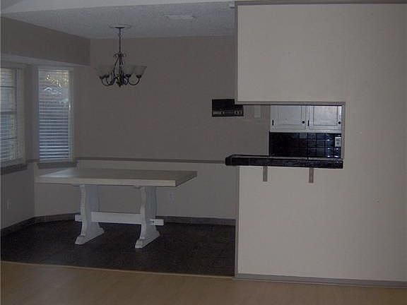 3rd image of 5624 Twin Oaks Dr