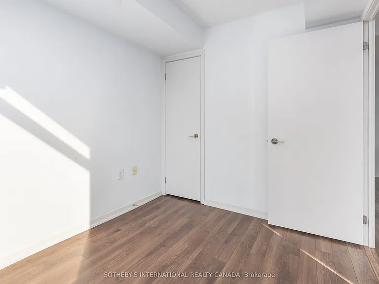 36 Lisgar St #LPH03E — Photo 12