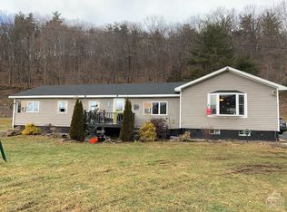 117 Breese Hollow Rd, Hoosick Falls, NY 12090