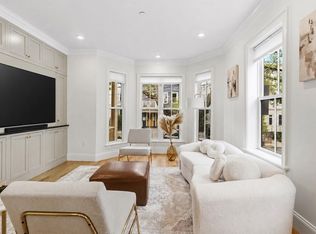 18 Tufts St #1, Cambridge, MA 02139