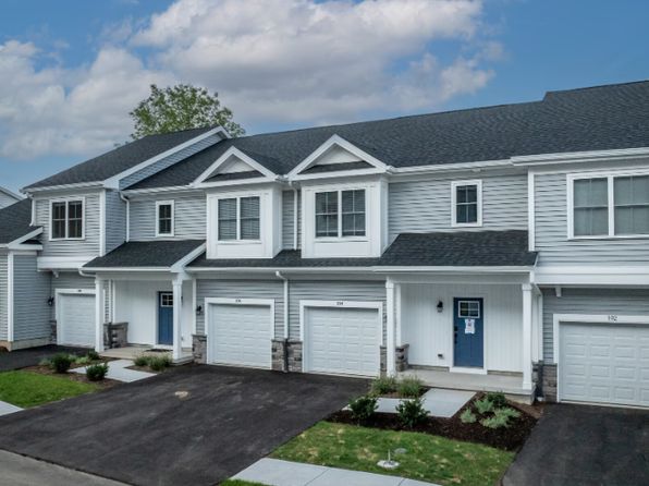 100 Ryefield Village Dr #121
