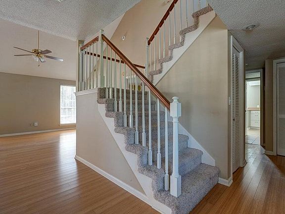 5th image of 2612 Morning Dove Ln