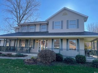 12562 Hillside Dr, Plymouth, IN 46563