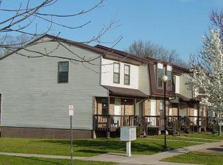 600 E Campus Dr #11A, Carbondale, IL 62901