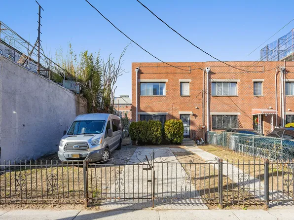 905 Hart Street image 1 of 18