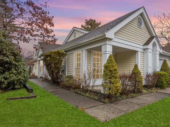 2 Villanova Court #2, Ridge, NY 11961