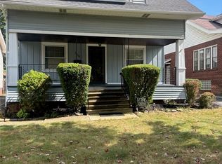 1019 Quilliams Rd, Cleveland Heights, OH 44121