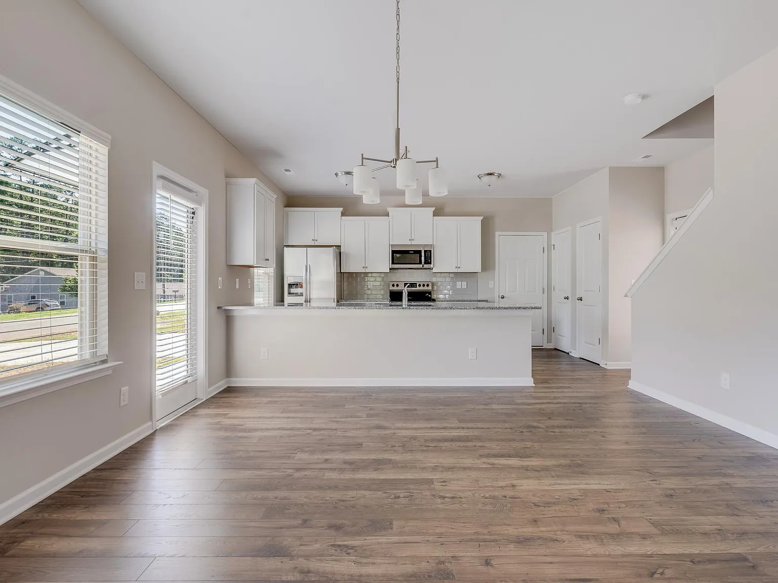 7450 O'Hara St — Photo 4
