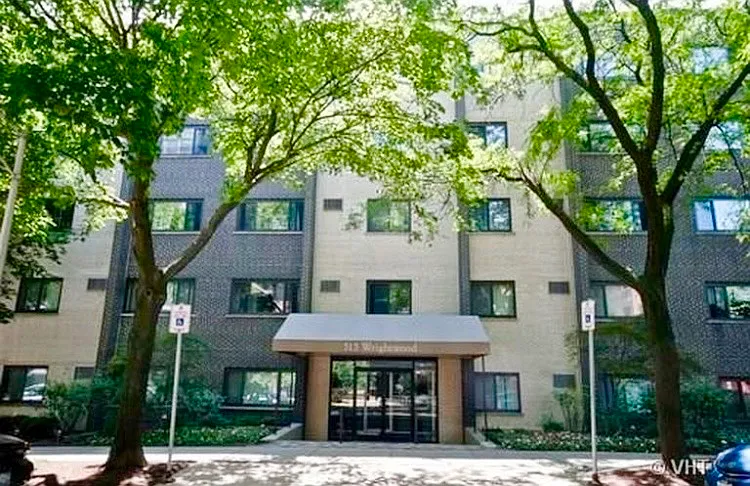 Building Photo - 515 W Wrightwood Ave #509