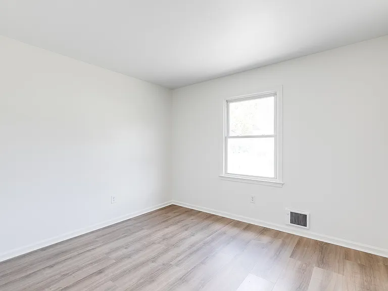 1600 Pollock St #B — Photo 18