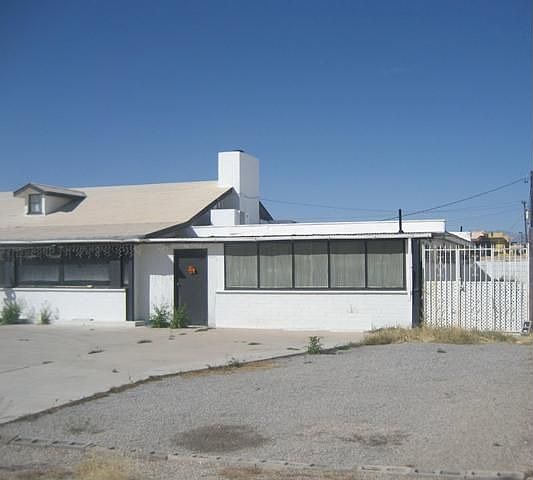 2nd image of 1220 Hinson St