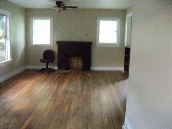 3rd image of 1811 Avenue K