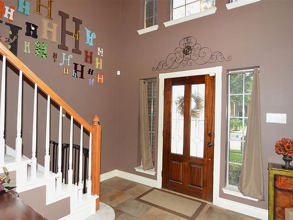 2nd image of 2714 Safe Harbour Cir