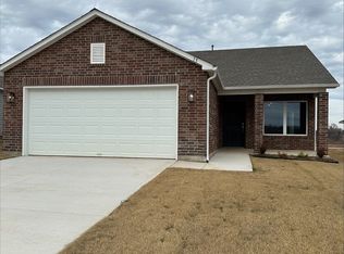 2103 S Amarillo Dr, Claremore, OK 74019
