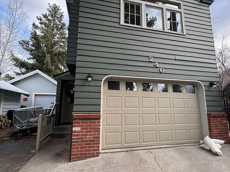 246 Jefferson Pl — Photo 1