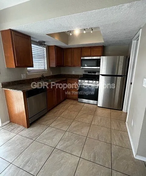 700 Fruit Ave NW #D — Photo 5