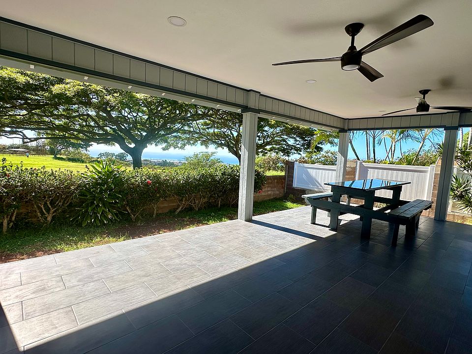 Huge patio with view of ocean and park