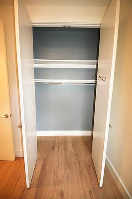 Rented by Delmark Realty LLC | media 34