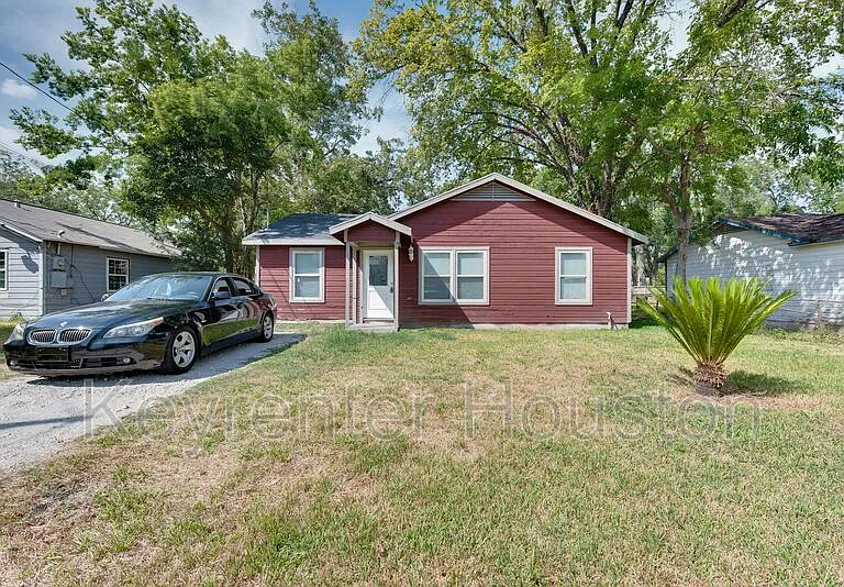 7601 Springdale St — Photo 1