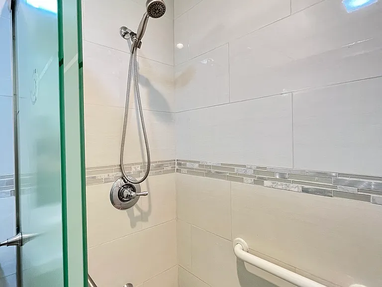 1634 Batson Ave #B8 — Photo 11