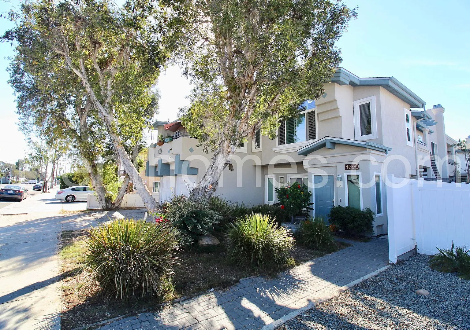 North Park, 4360 Oregon Street #5 - Gar, AC, Washer/Dryer! — Photo 2