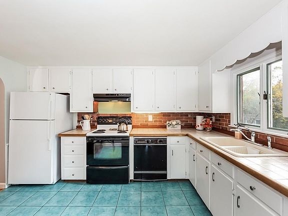 5th image of 31 Grove St