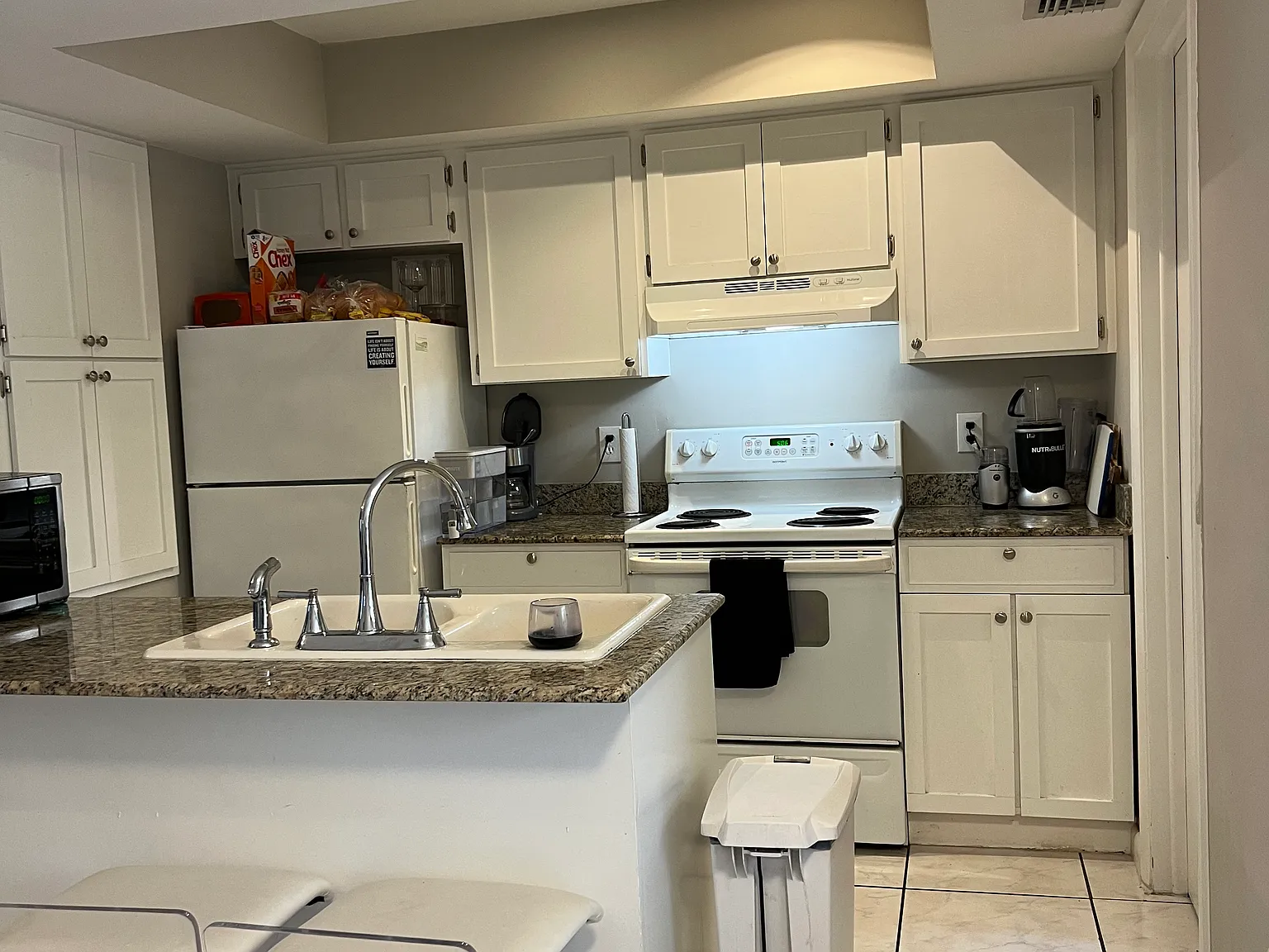 2 bed, 900 sqft, $1,900 — Photo 4