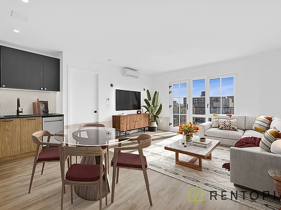 2nd image of 668 Bushwick Ave #318